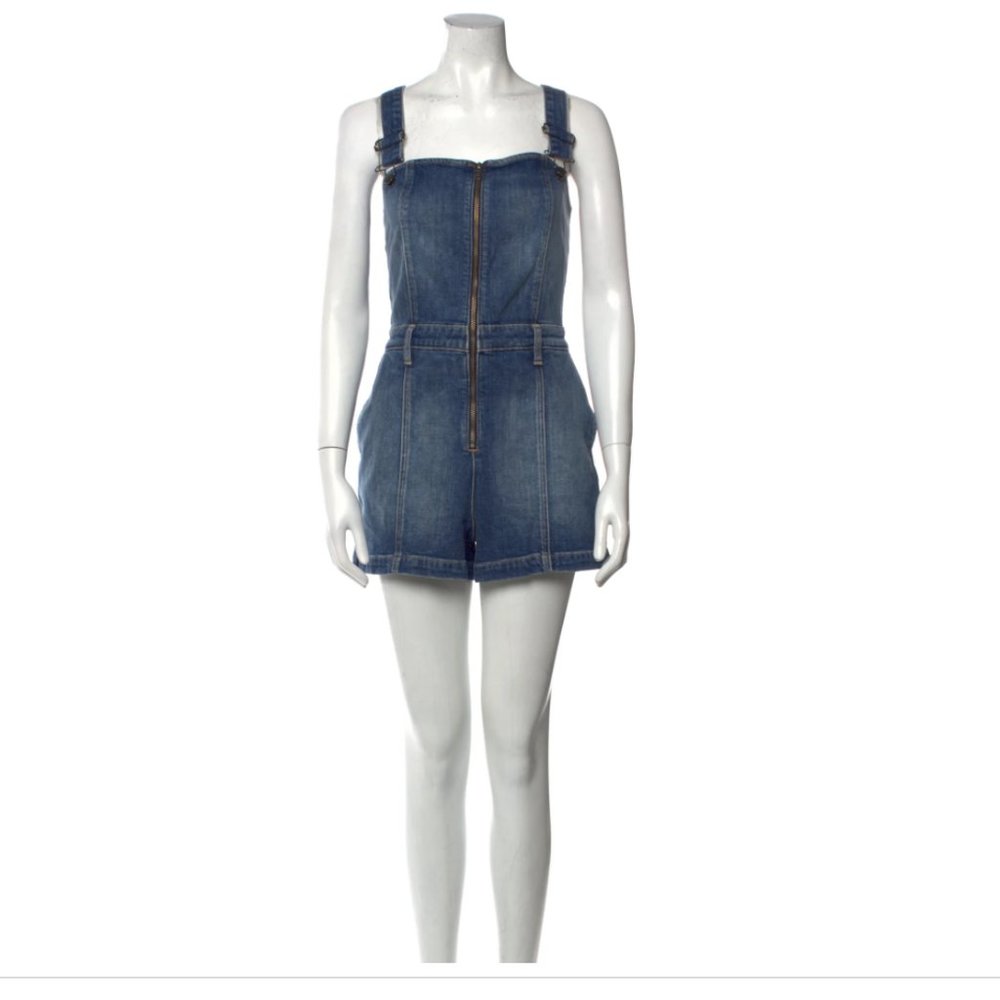 ALICE + OLIVIA Square Neckline Romper Size: L
